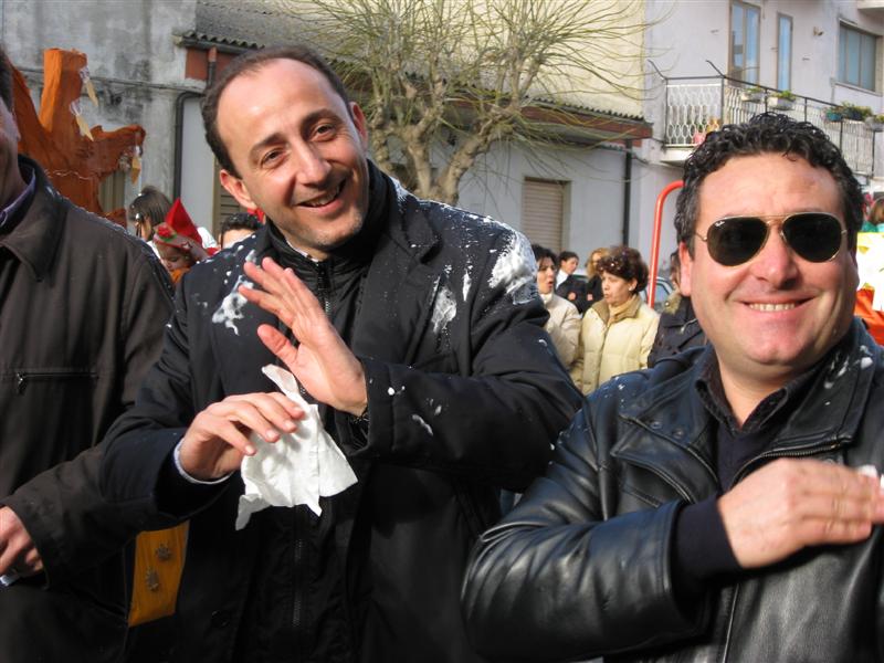 Il Sindaco Fabio Brescia e l'Assessore Filippo Lettieri schiumati. Foto Cesare Grisi
